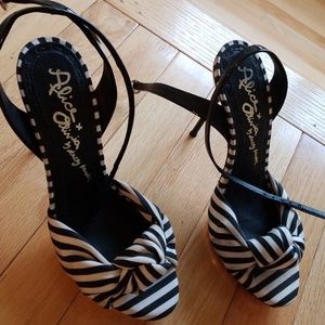 Ladies high heeled designer platform sandal